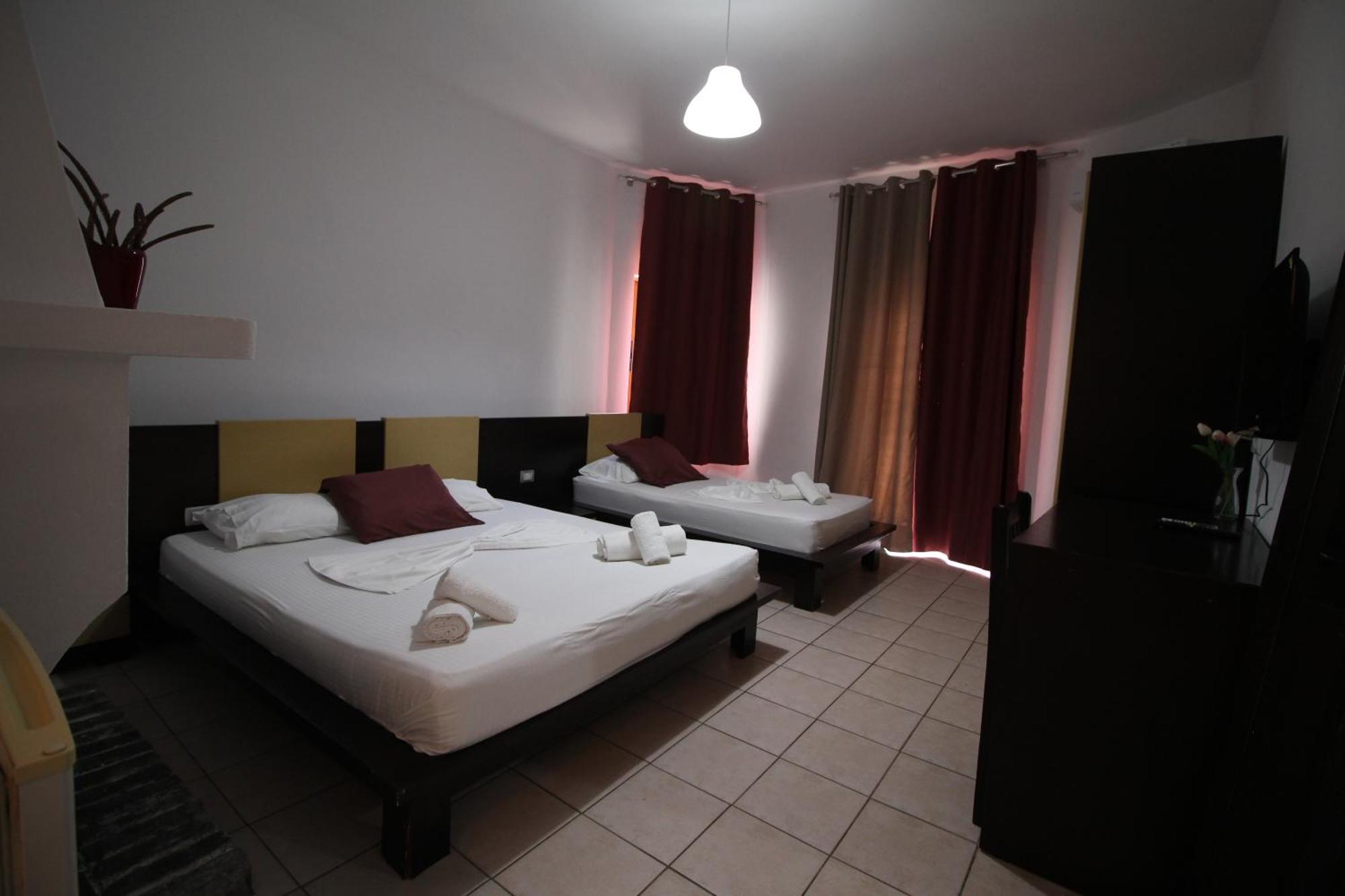Hotel Ceka Саранда Экстерьер фото