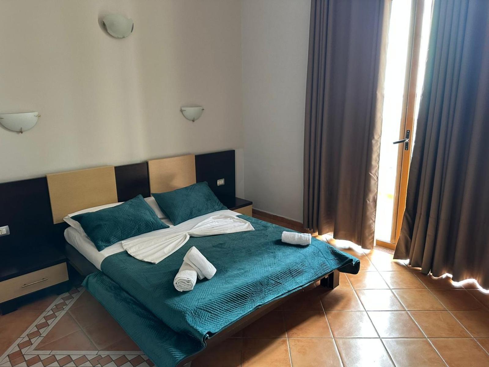 Hotel Ceka Саранда Экстерьер фото